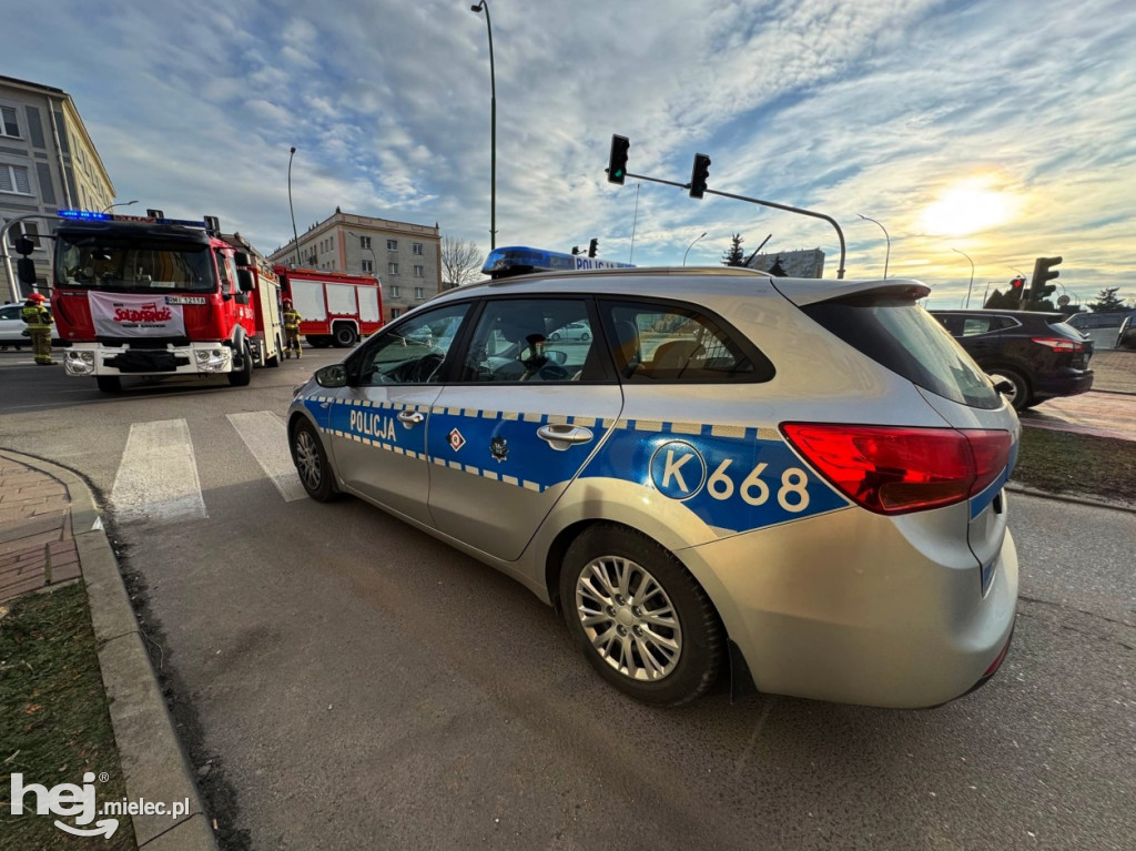 Wypadek w centrum. Al. Niepodległości zablokowana