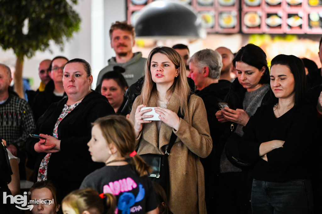 WOŚP rozpoczął granie w Galerii Navigator