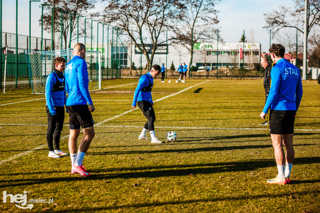 FKS Stal Mielec trenuje przy Solskiego