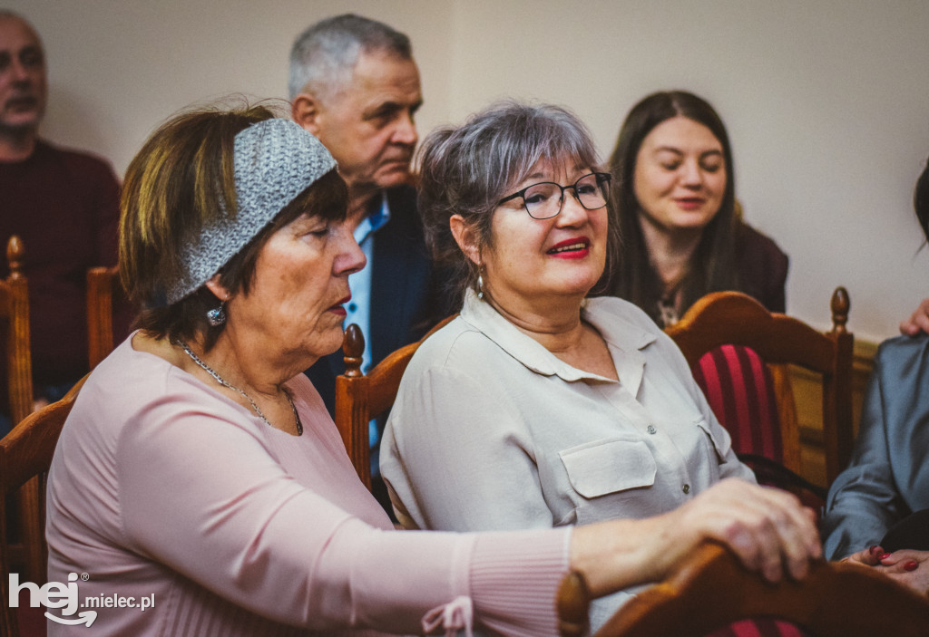 Wystawa w Pałacyku Oborskich - Wagi i Żelazka