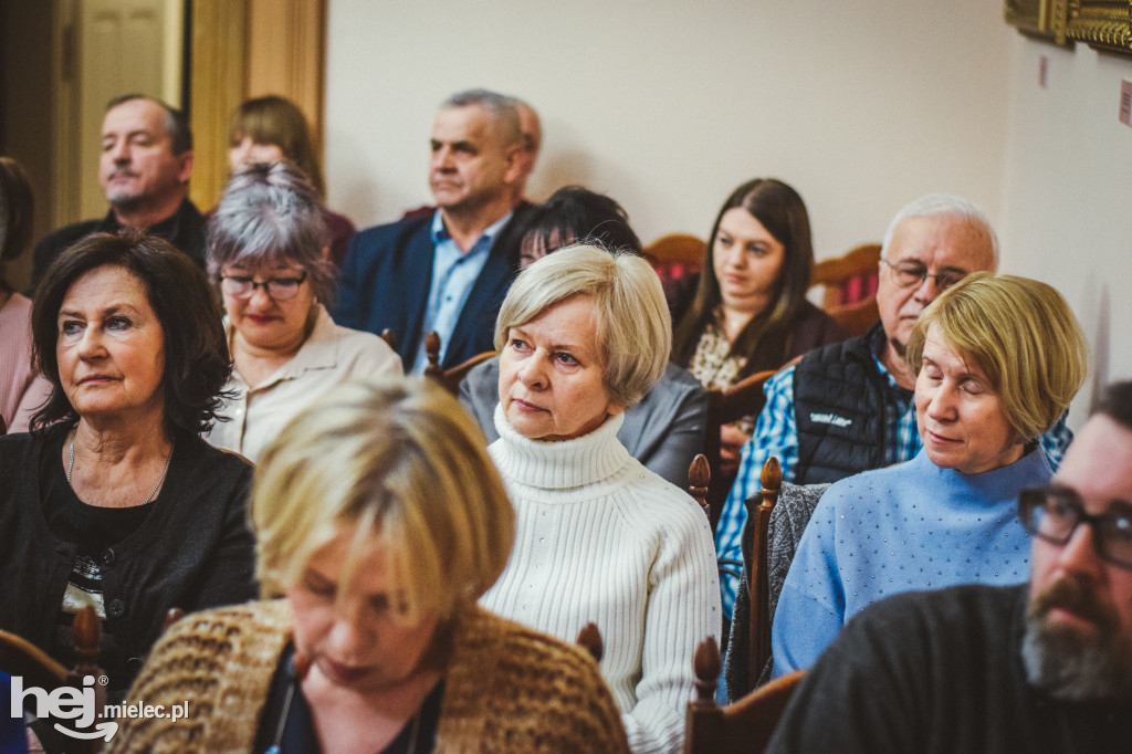 Wystawa w Pałacyku Oborskich - Wagi i Żelazka