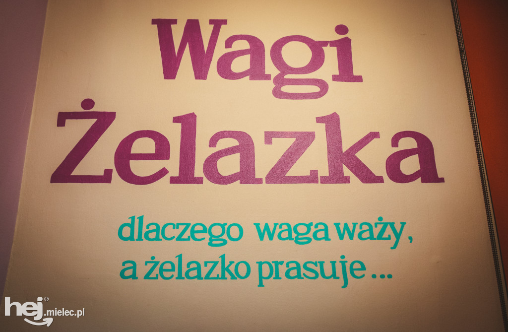 Wystawa w Pałacyku Oborskich - Wagi i Żelazka