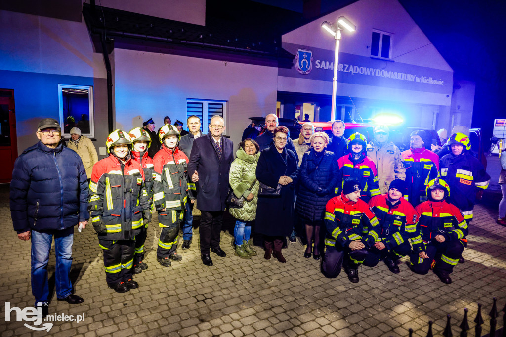 Powitanie nowego pojazdu w OSP Kiełków