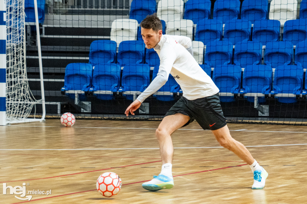 Reprezentacja Polski futsalu na treningu w hali MOSiR Mielec