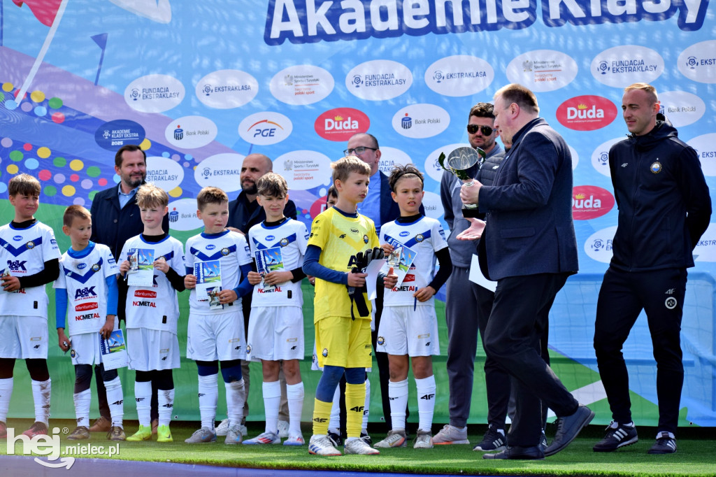 Akademia Klasy Ekstra na Błoniach MOSiR