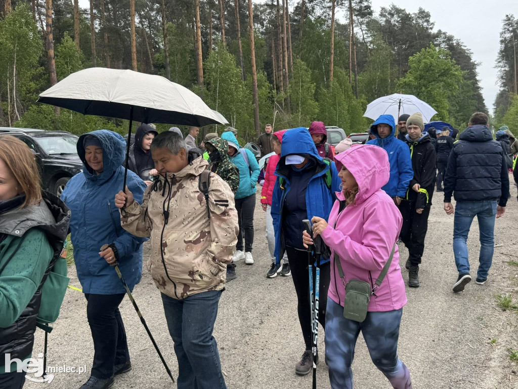 Rajd Budzimy wiosnę w piątkowskich lasach