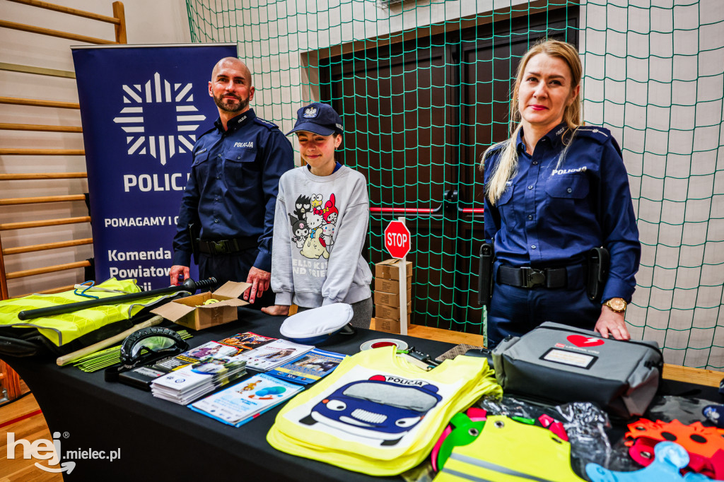 Nowy kompleks sportowy w Dobryninie oficjalnie otwarty