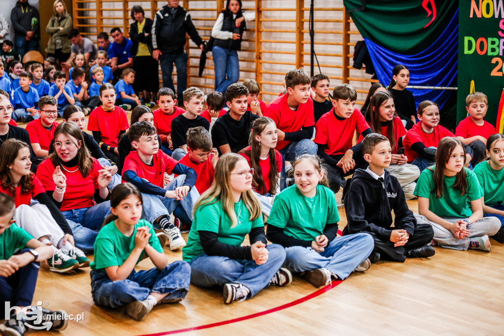 Nowy kompleks sportowy w Dobryninie oficjalnie otwarty