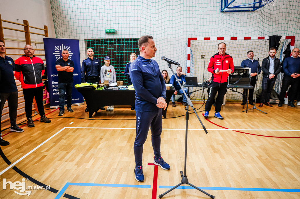 Nowy kompleks sportowy w Dobryninie oficjalnie otwarty