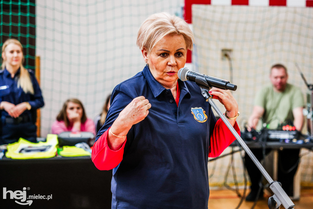 Nowy kompleks sportowy w Dobryninie oficjalnie otwarty