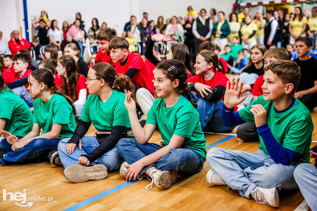 Nowy kompleks sportowy w Dobryninie oficjalnie otwarty