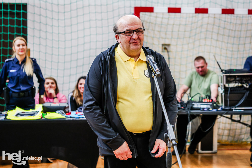 Nowy kompleks sportowy w Dobryninie oficjalnie otwarty
