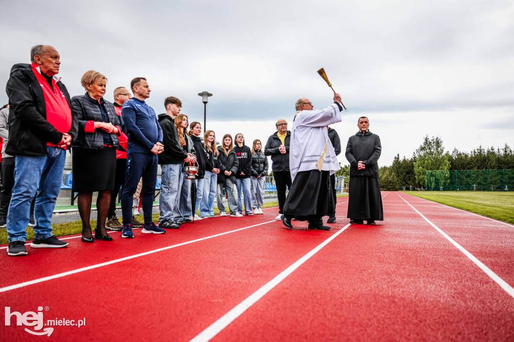 Nowy kompleks sportowy w Dobryninie oficjalnie otwarty