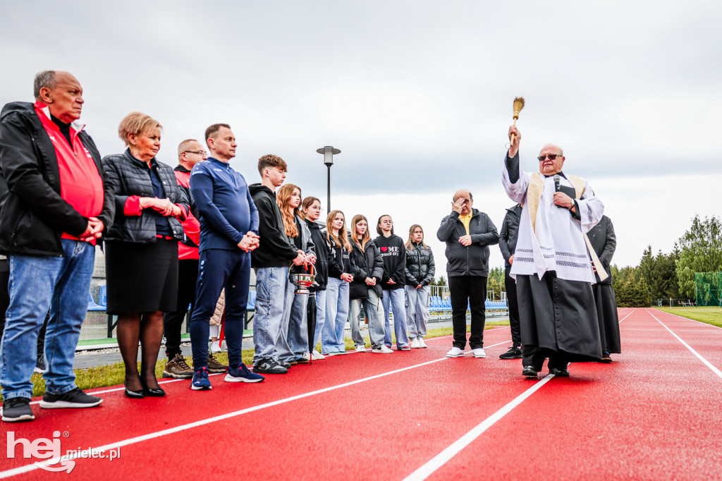 Nowy kompleks sportowy w Dobryninie oficjalnie otwarty