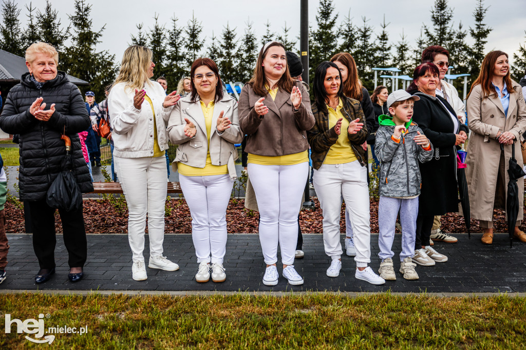 Nowy kompleks sportowy w Dobryninie oficjalnie otwarty
