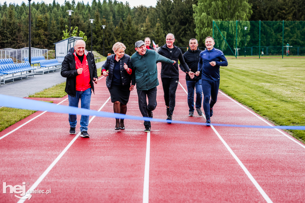 Nowy kompleks sportowy w Dobryninie oficjalnie otwarty
