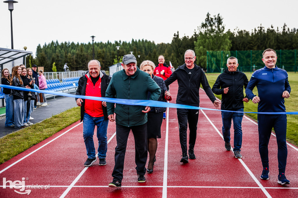 Nowy kompleks sportowy w Dobryninie oficjalnie otwarty