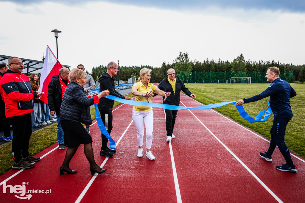 Nowy kompleks sportowy w Dobryninie oficjalnie otwarty