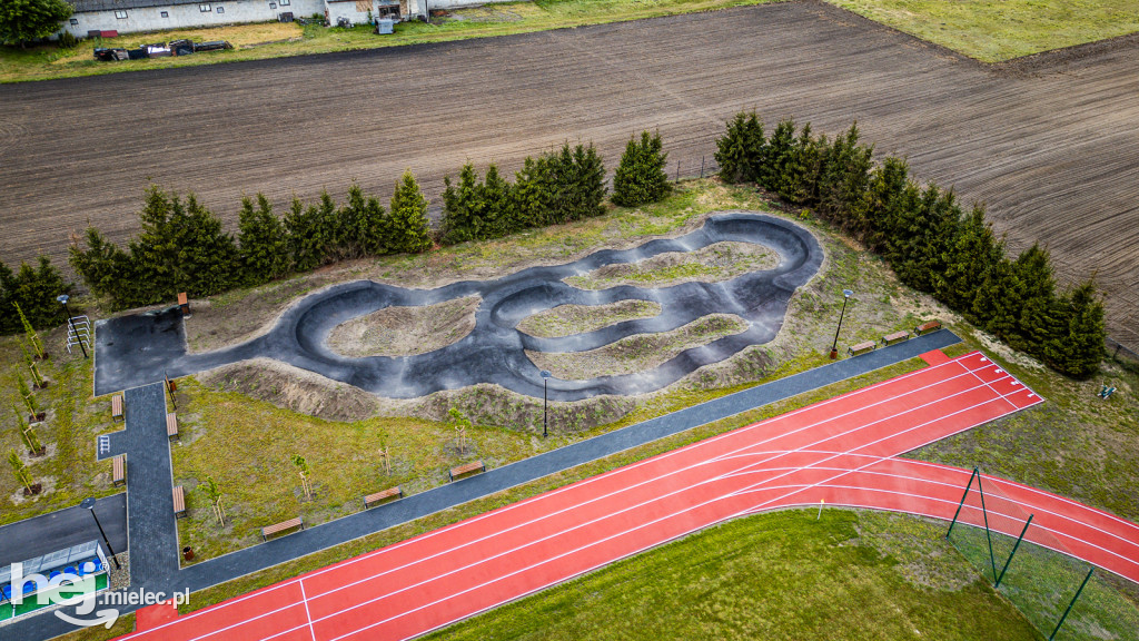 Nowy kompleks sportowy w Dobryninie oficjalnie otwarty