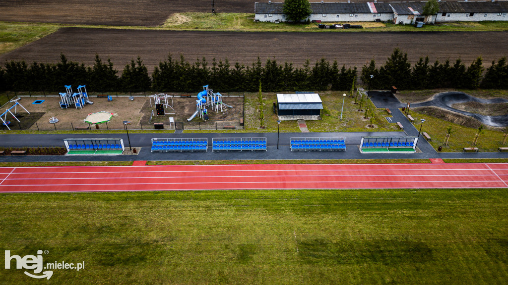 Nowy kompleks sportowy w Dobryninie oficjalnie otwarty