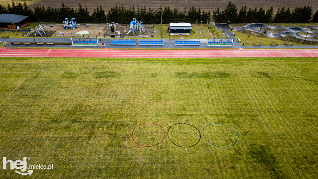 Nowy kompleks sportowy w Dobryninie oficjalnie otwarty