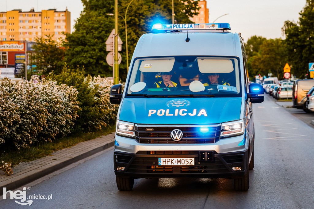 Tysiące wiernych w procesji przebłagalnej po profanacji
