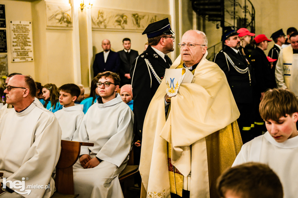 Tysiące wiernych w procesji przebłagalnej po profanacji