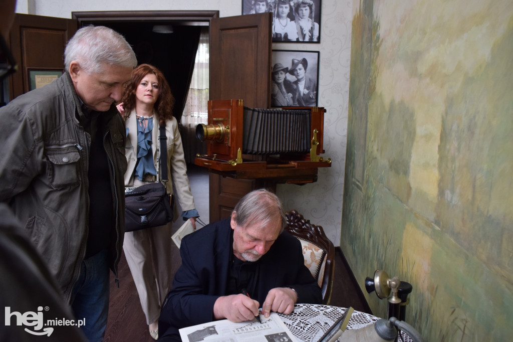 Ikona fotografii spotkała się z mieszkańcami