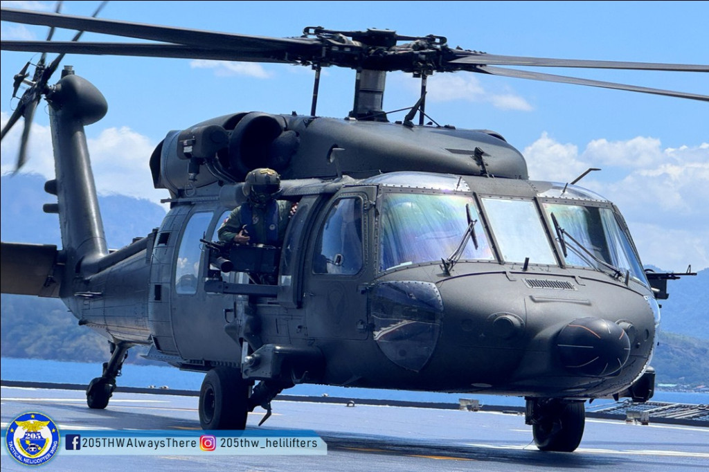 Mielecki Black Hawk wylądował na okręcie filipińskiej marynarki wojennej