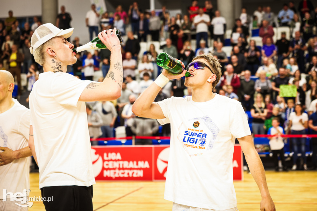 Feta z okazji awansu Handball Stali Mielec do ekstraklasy