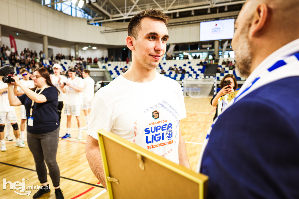 Feta z okazji awansu Handball Stali Mielec do ekstraklasy
