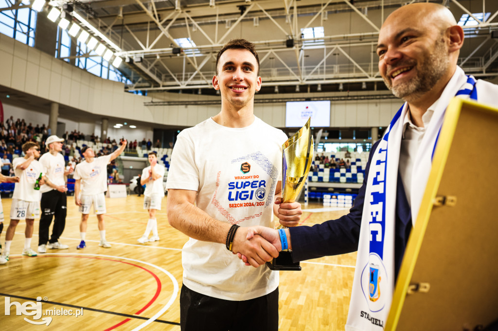 Feta z okazji awansu Handball Stali Mielec do ekstraklasy