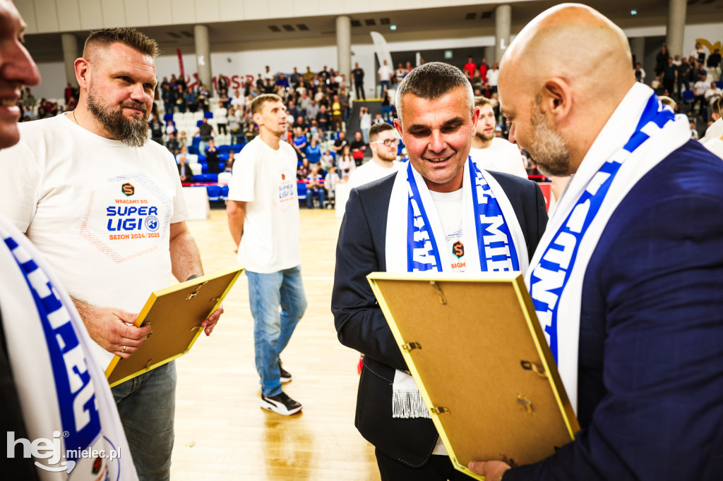 Feta z okazji awansu Handball Stali Mielec do ekstraklasy