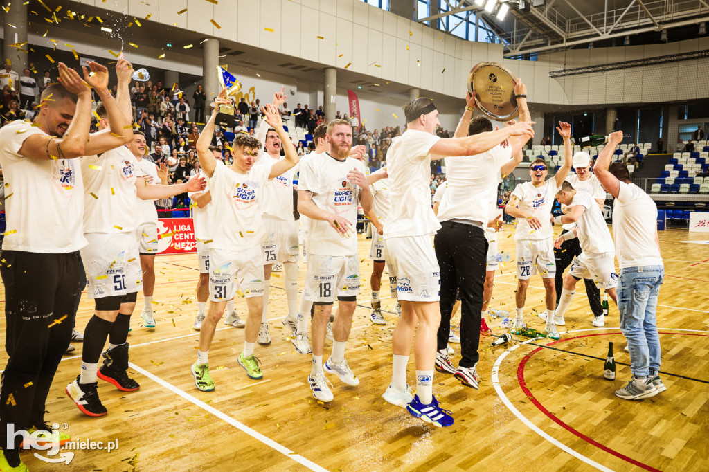 Feta z okazji awansu Handball Stali Mielec do ekstraklasy