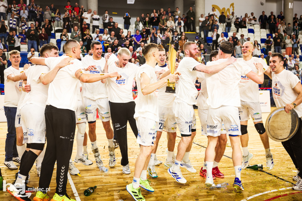 Feta z okazji awansu Handball Stali Mielec do ekstraklasy