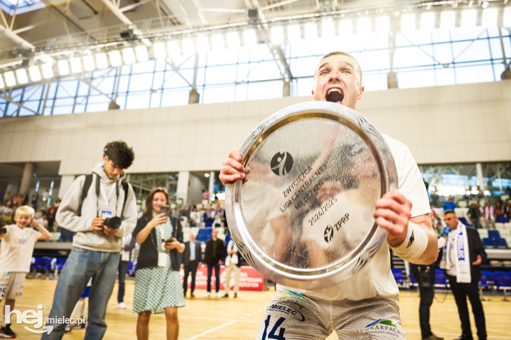 Feta z okazji awansu Handball Stali Mielec do ekstraklasy