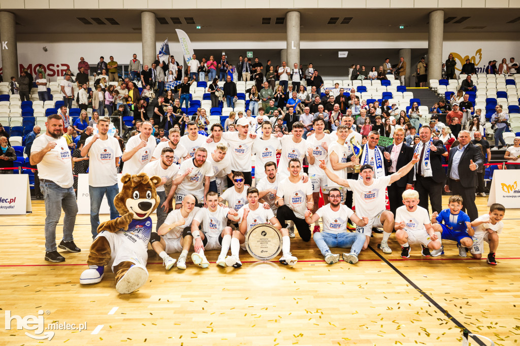 Feta z okazji awansu Handball Stali Mielec do ekstraklasy
