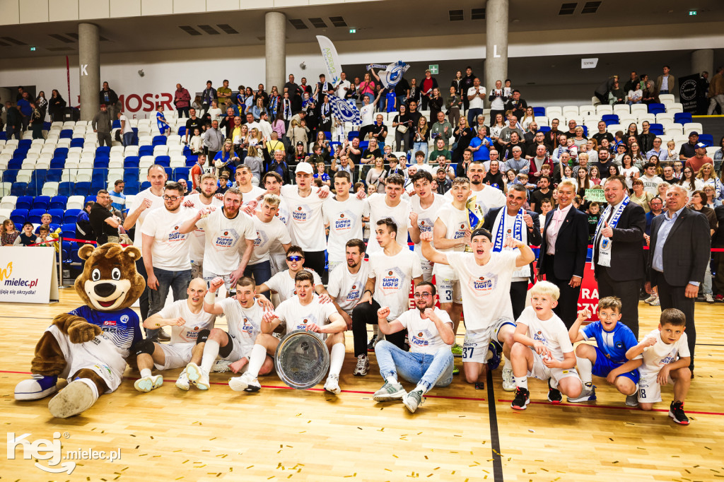 Feta z okazji awansu Handball Stali Mielec do ekstraklasy