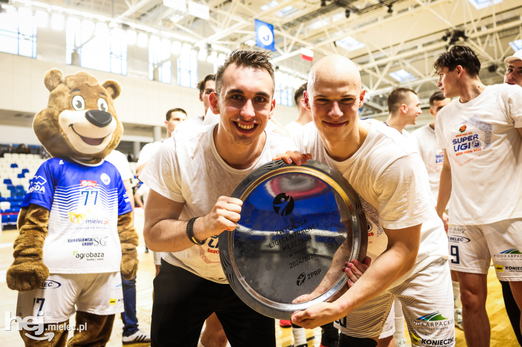Feta z okazji awansu Handball Stali Mielec do ekstraklasy