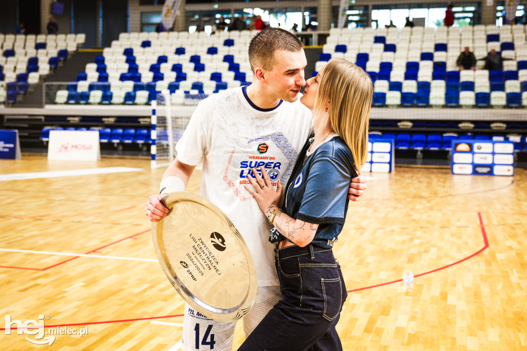 Feta z okazji awansu Handball Stali Mielec do ekstraklasy