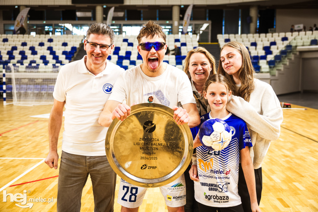 Feta z okazji awansu Handball Stali Mielec do ekstraklasy
