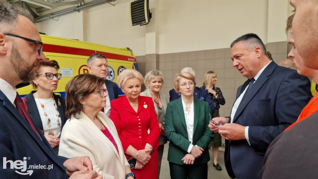 Minister Zdrowia odwiedziła szpital i pogotowie