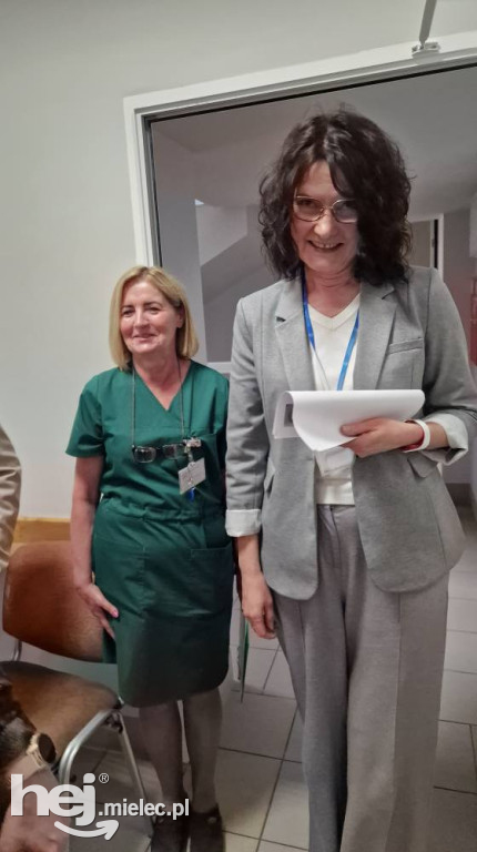 Minister Zdrowia odwiedziła szpital i pogotowie