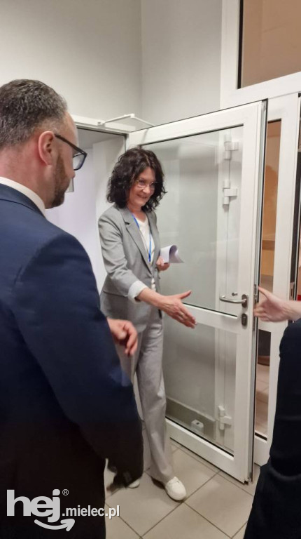 Minister Zdrowia odwiedziła szpital i pogotowie
