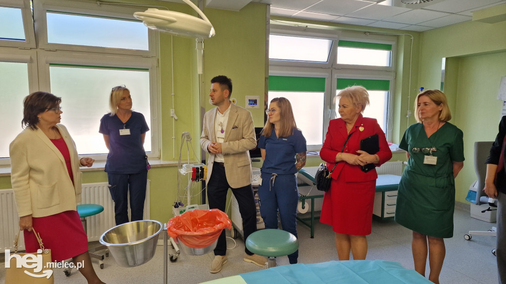 Minister Zdrowia odwiedziła szpital i pogotowie