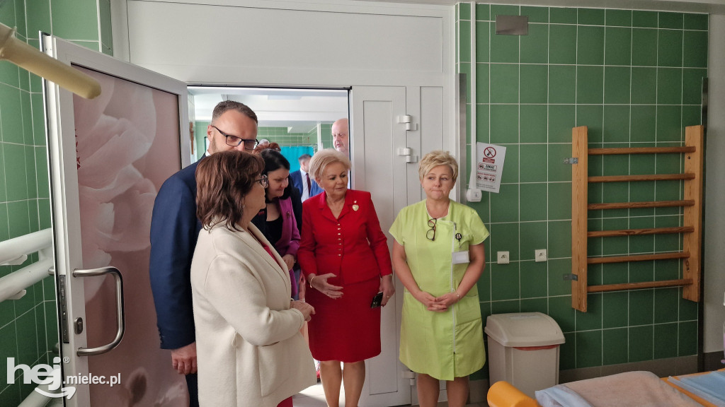 Minister Zdrowia odwiedziła szpital i pogotowie