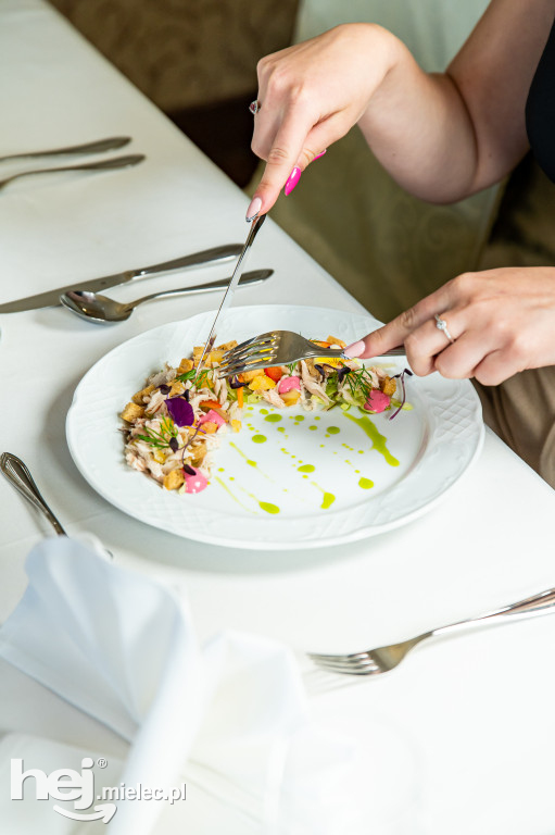 Restauracja w zabytkowym Zamku Przecław - staropolska kuchnia w nowoczesnym wydaniu