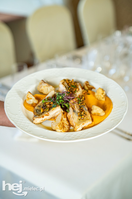 Restauracja w zabytkowym Zamku Przecław - staropolska kuchnia w nowoczesnym wydaniu