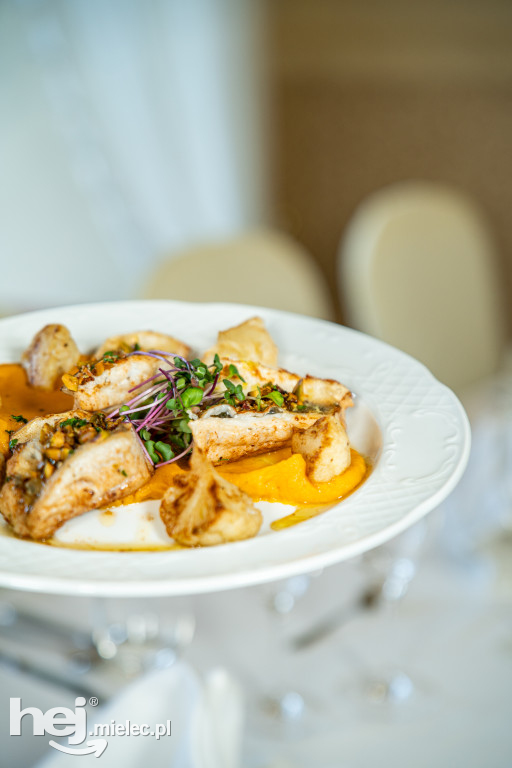 Restauracja w zabytkowym Zamku Przecław - staropolska kuchnia w nowoczesnym wydaniu