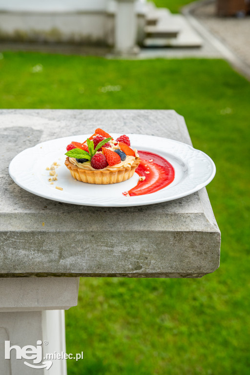 Restauracja w zabytkowym Zamku Przecław - staropolska kuchnia w nowoczesnym wydaniu